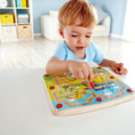 Hape - Magnetic Maze - Construction and Numbers